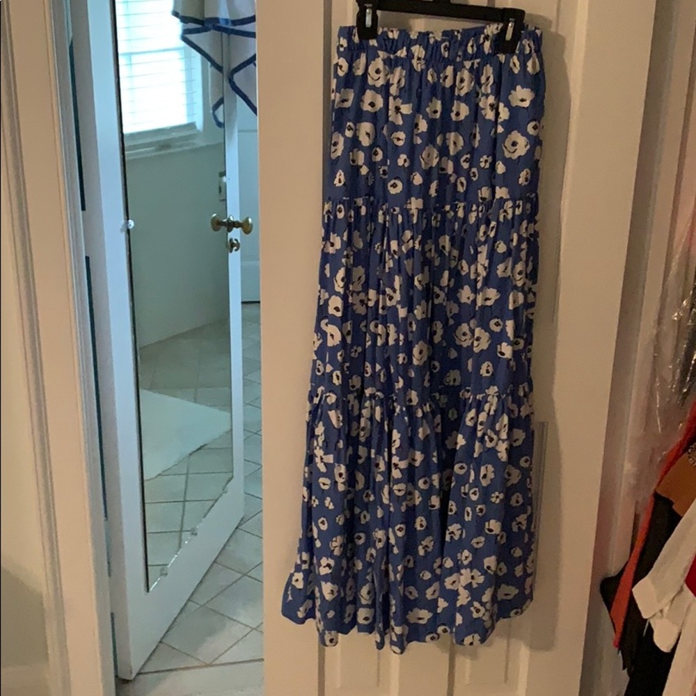 Long skirt